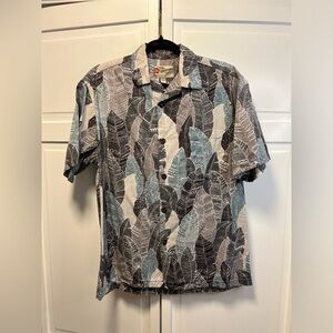 Hilo Hattie Hawaiian Shirt Size Mens Small Color Teal, Brown And Tan